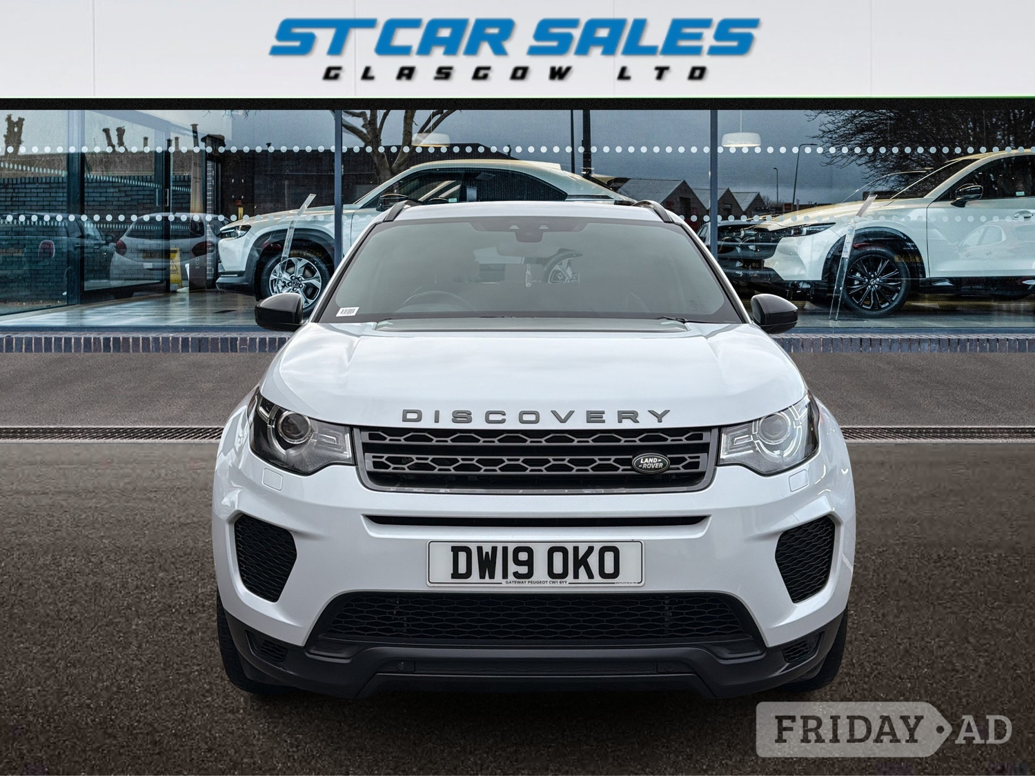 [ berth ]Land Rover Discovery Sport