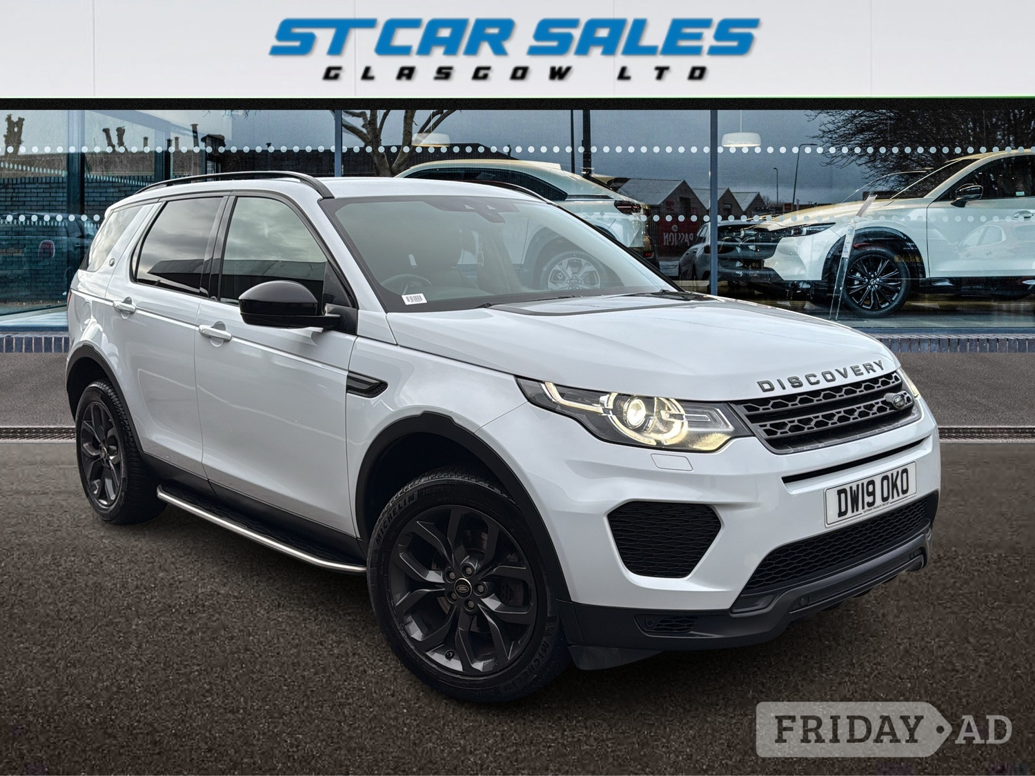 Land Rover Discovery Sport 2019 in Glasgow