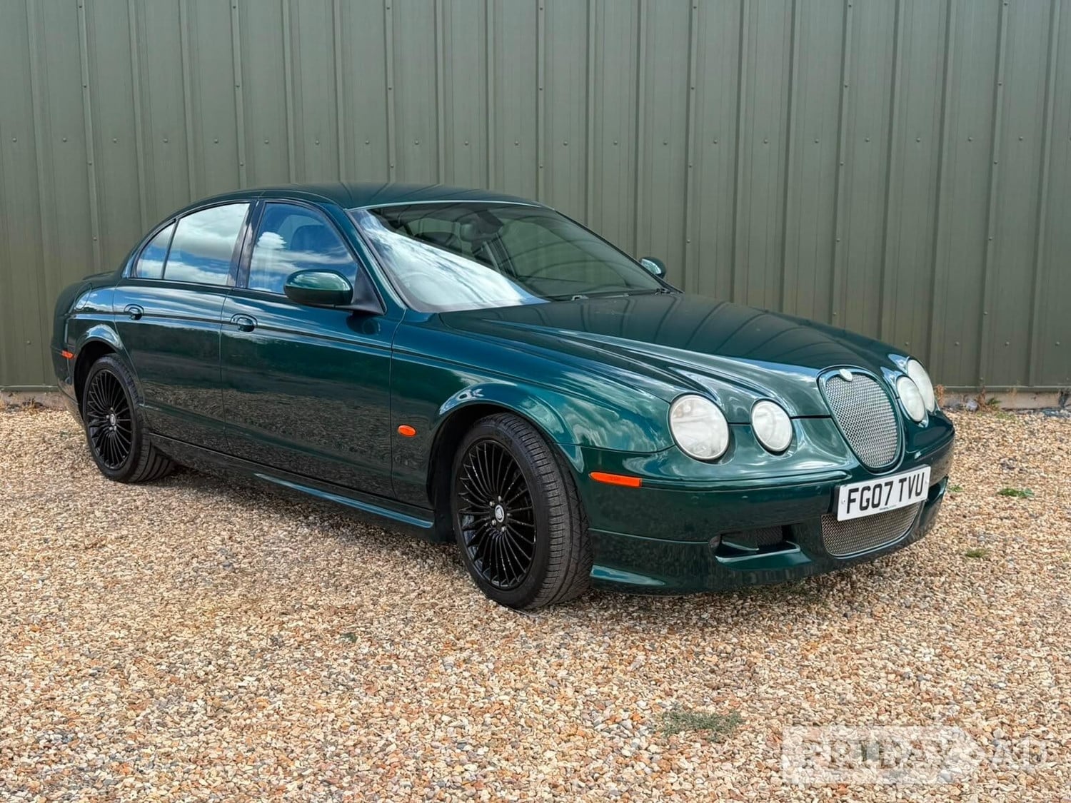 Jaguar S-Type 2007 - Cars in Reading