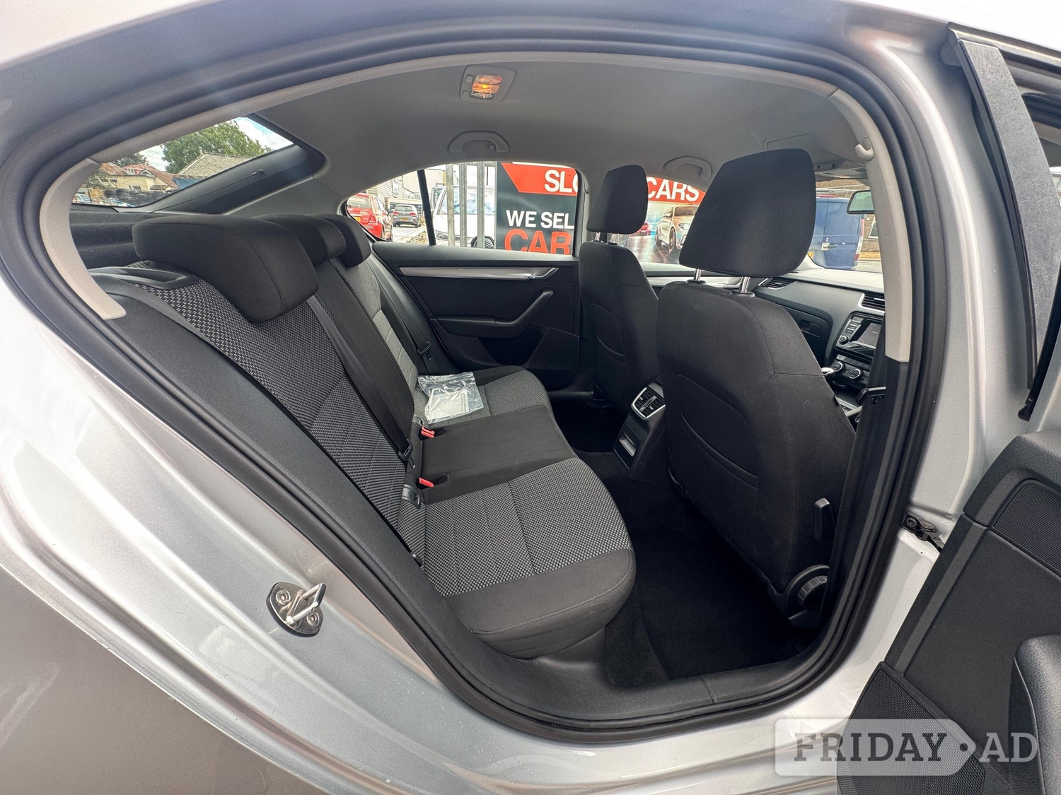 Skoda Octavia 2015 - Cars