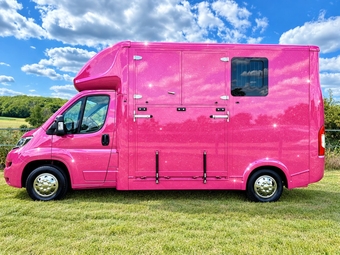 OG Horseboxes **INCOMING BUILDS** Peugeot Horsebox
