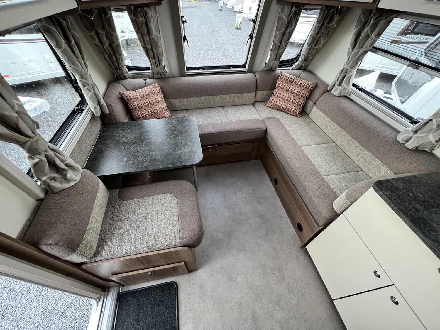 Bailey Pegasus Grande Brindisi 2020 - Motorhomes & Caravans