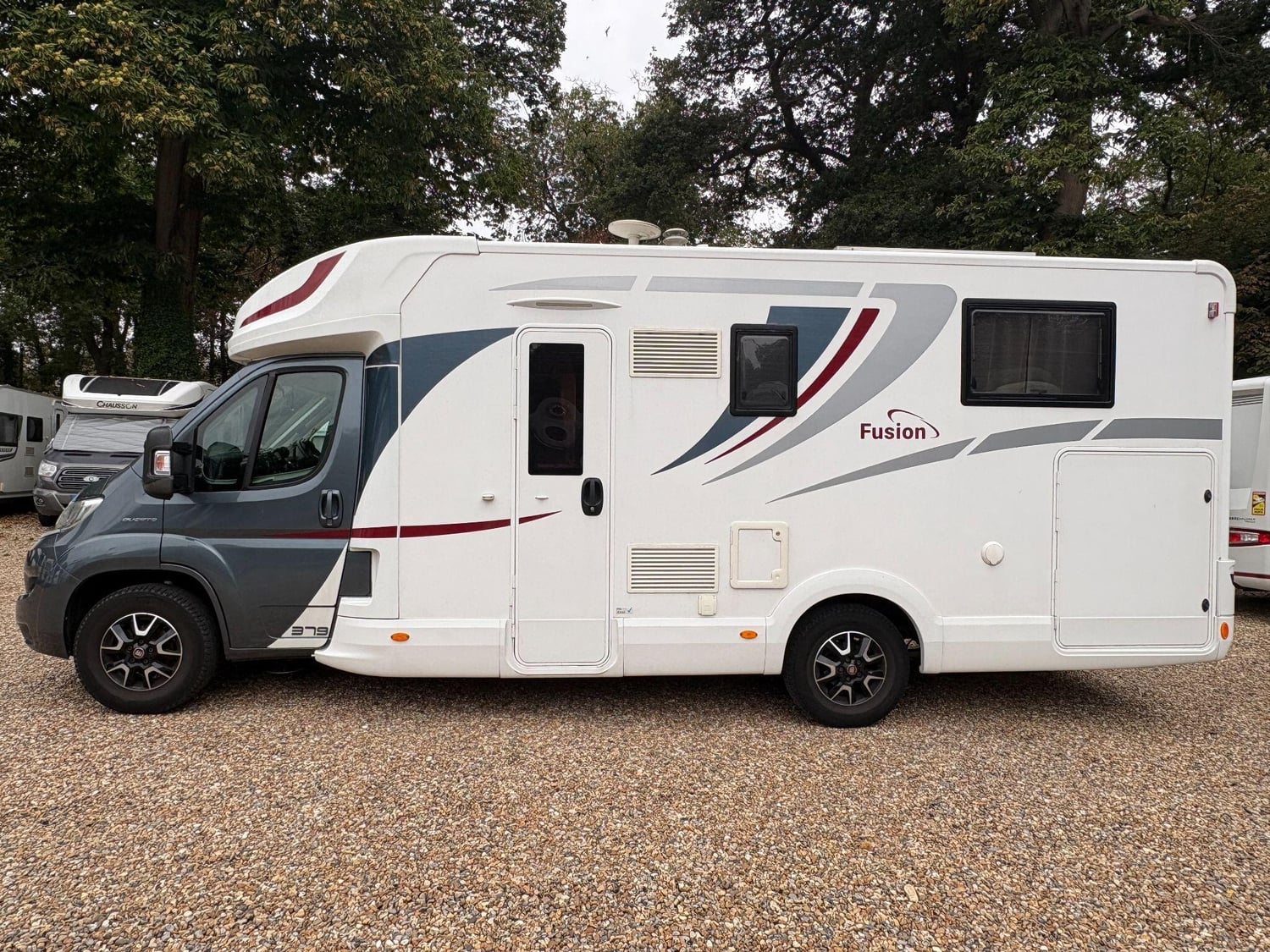[4 berth ]McLouis Fusion 379