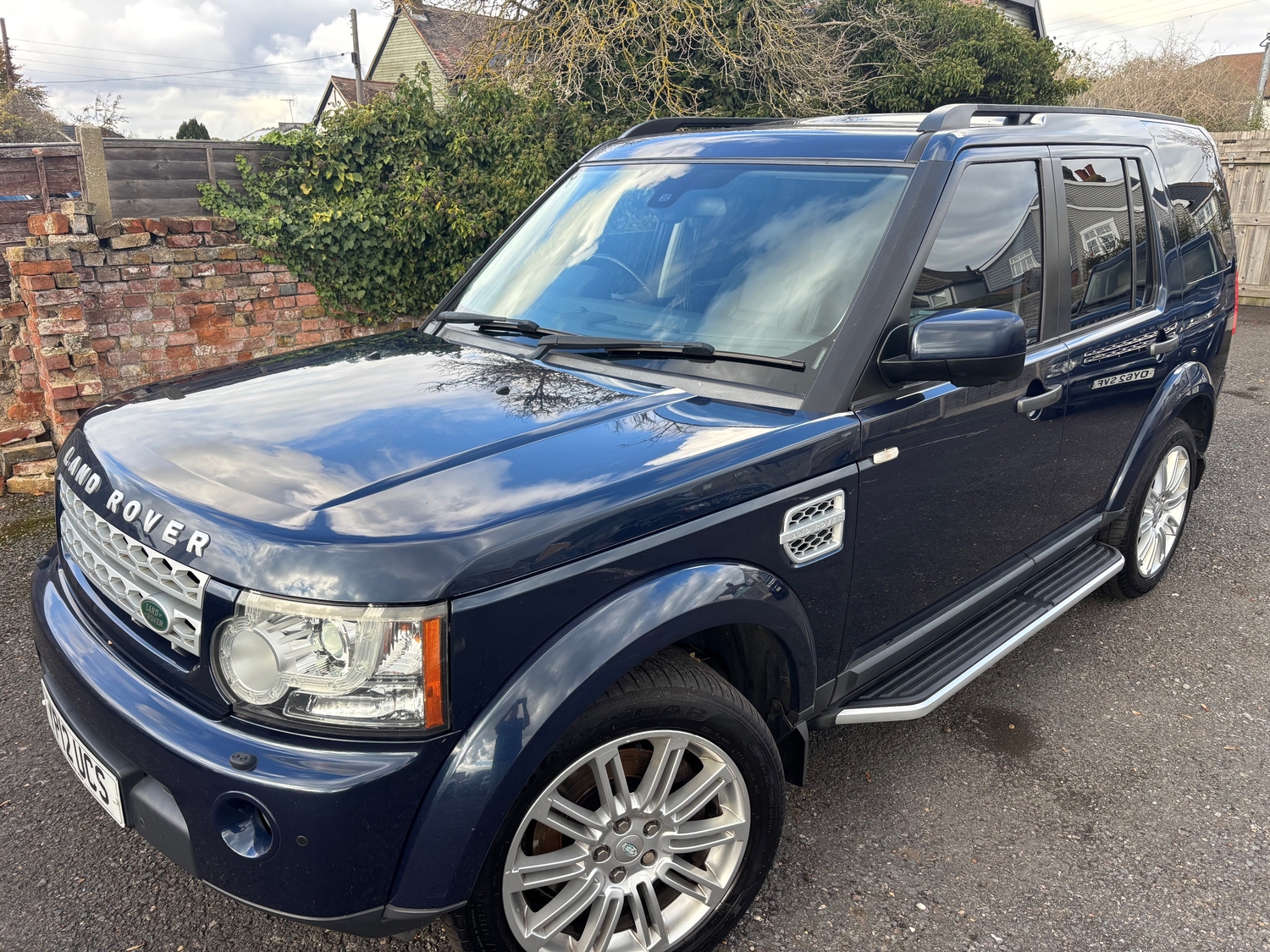 [ berth ]Land Rover Discovery 4