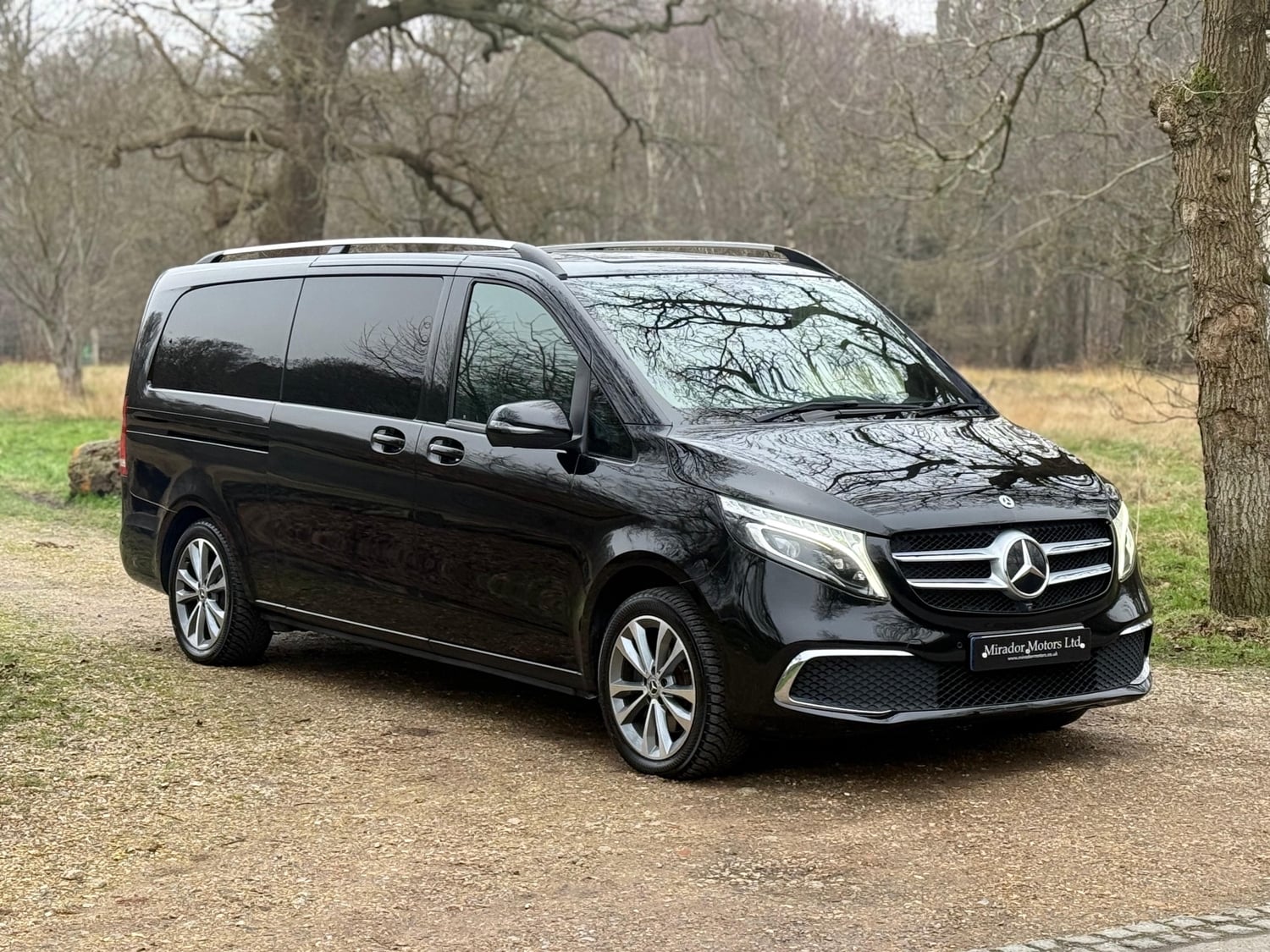 Mercedes-Benz V Class 2019 - Cars in Slough