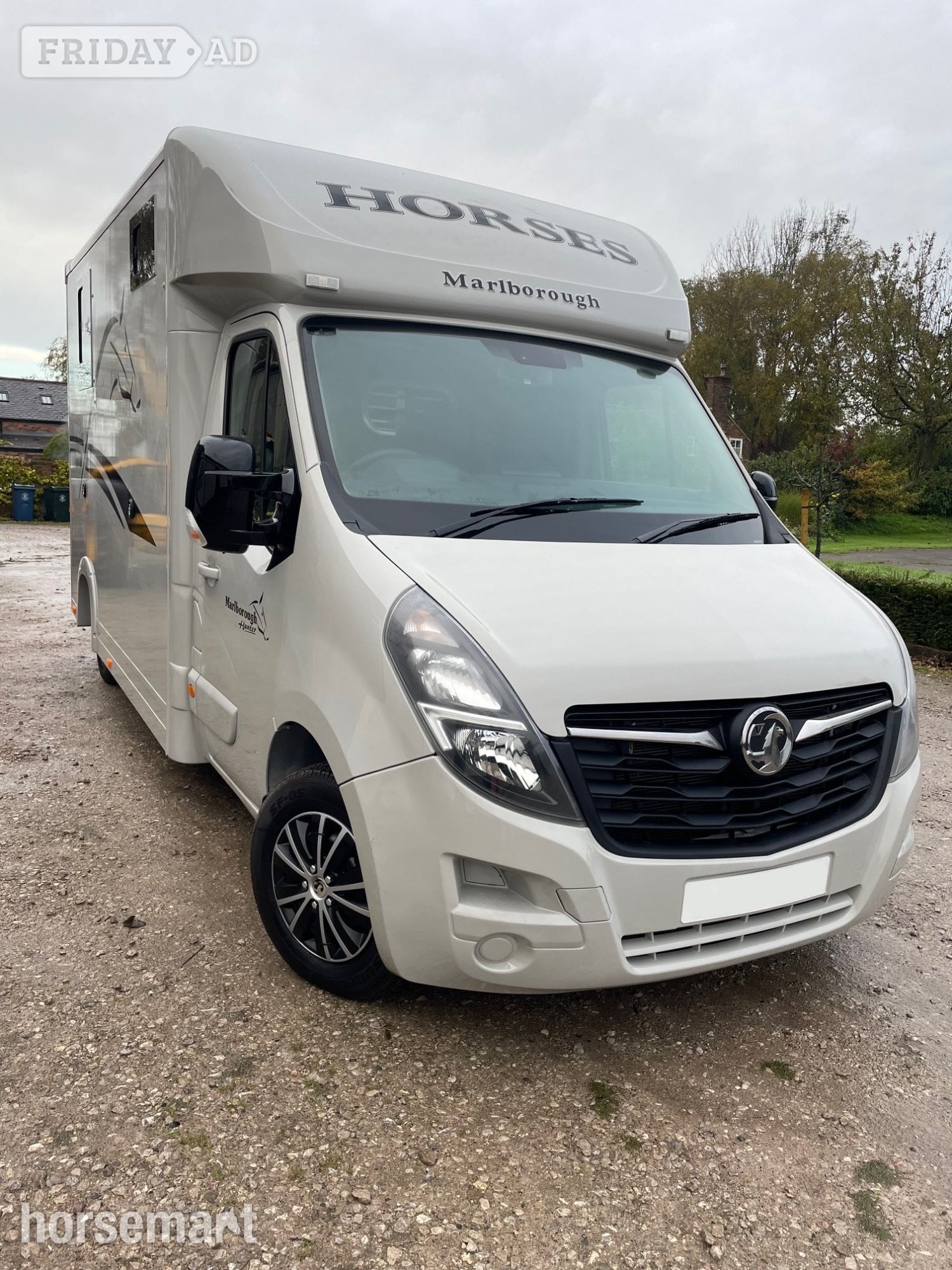 Marlborough Stud Box Vauxhall Horsebox - Trailers & Horseboxes in Preston