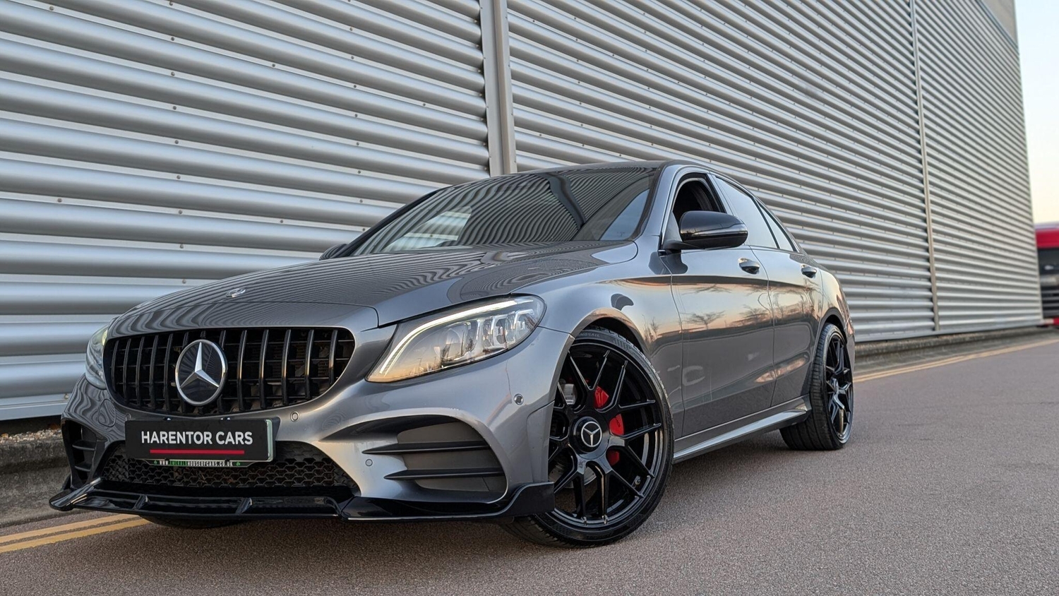 [ berth ]Mercedes-Benz C Class