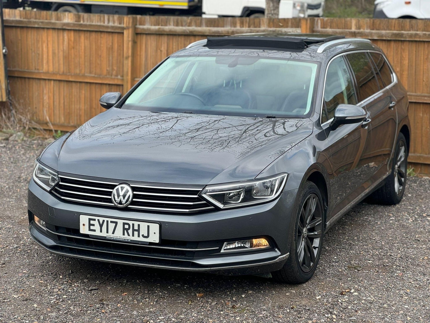 [ berth ]Volkswagen Passat