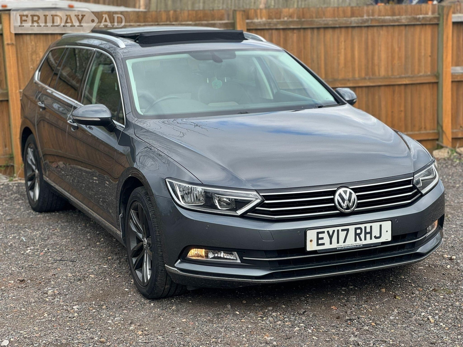 Volkswagen Passat 2017 - Cars