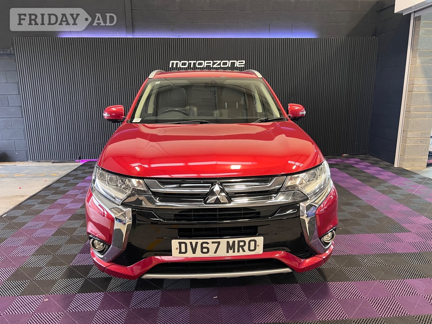 Mitsubishi Outlander 2017 - Cars