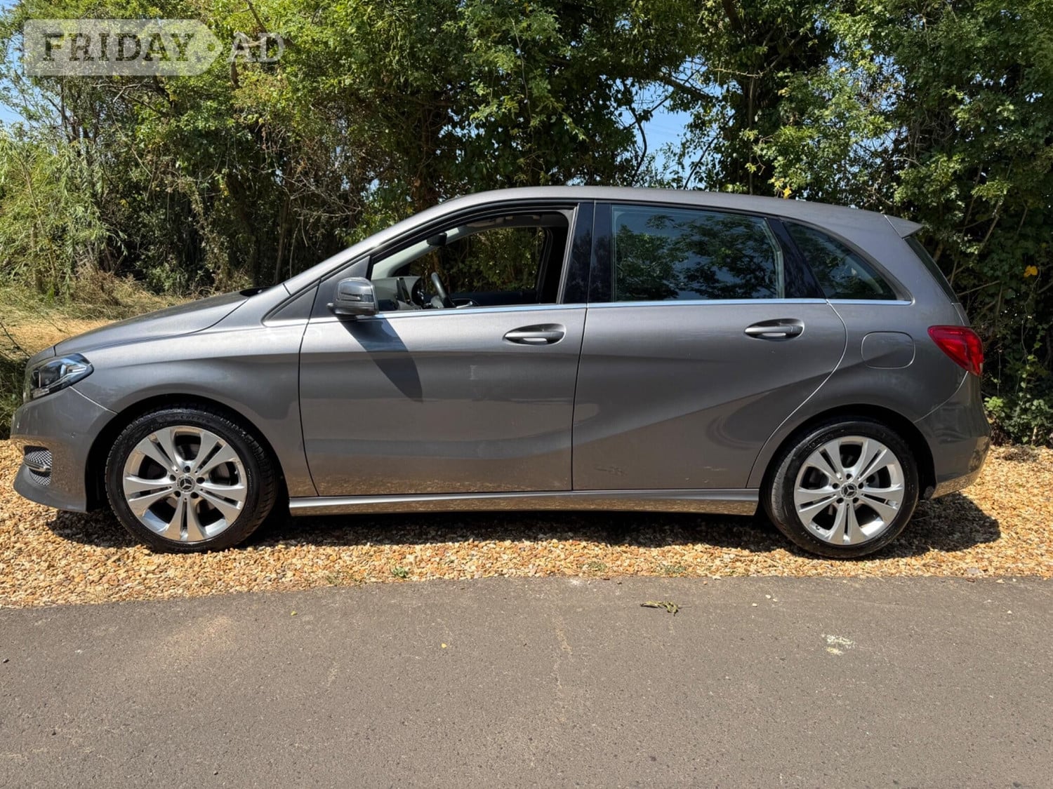Mercedes-Benz B Class 2017 - Cars