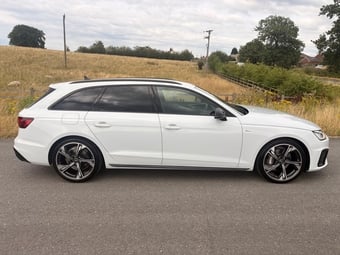 Audi A4 Avant 2022