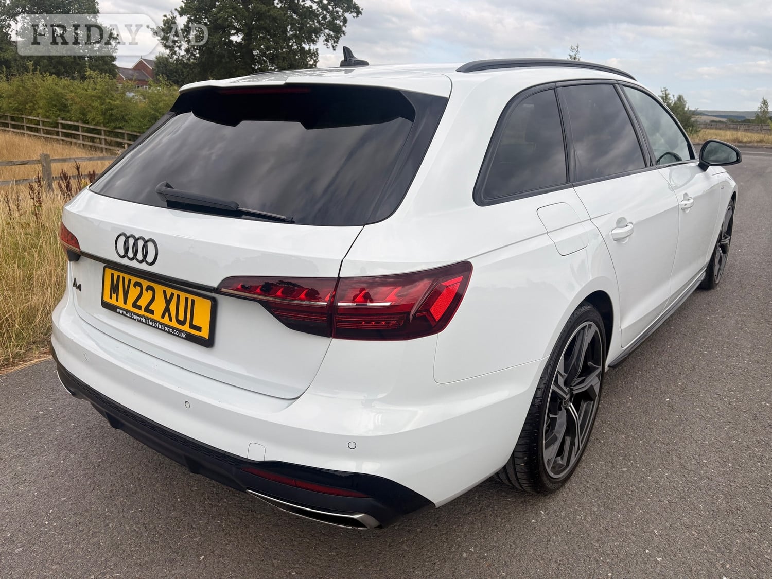 Audi A4 Avant 2022 - Cars