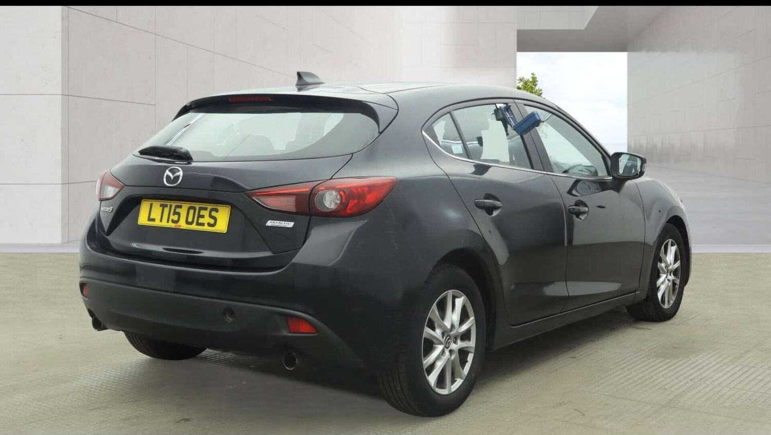 Mazda 3 2015 - Cars in Uxbridge