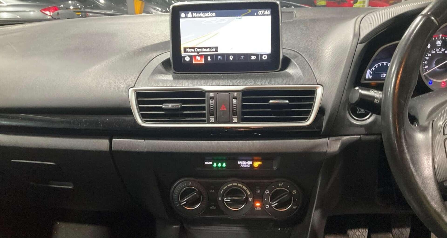 Mazda 3 2015 - Cars