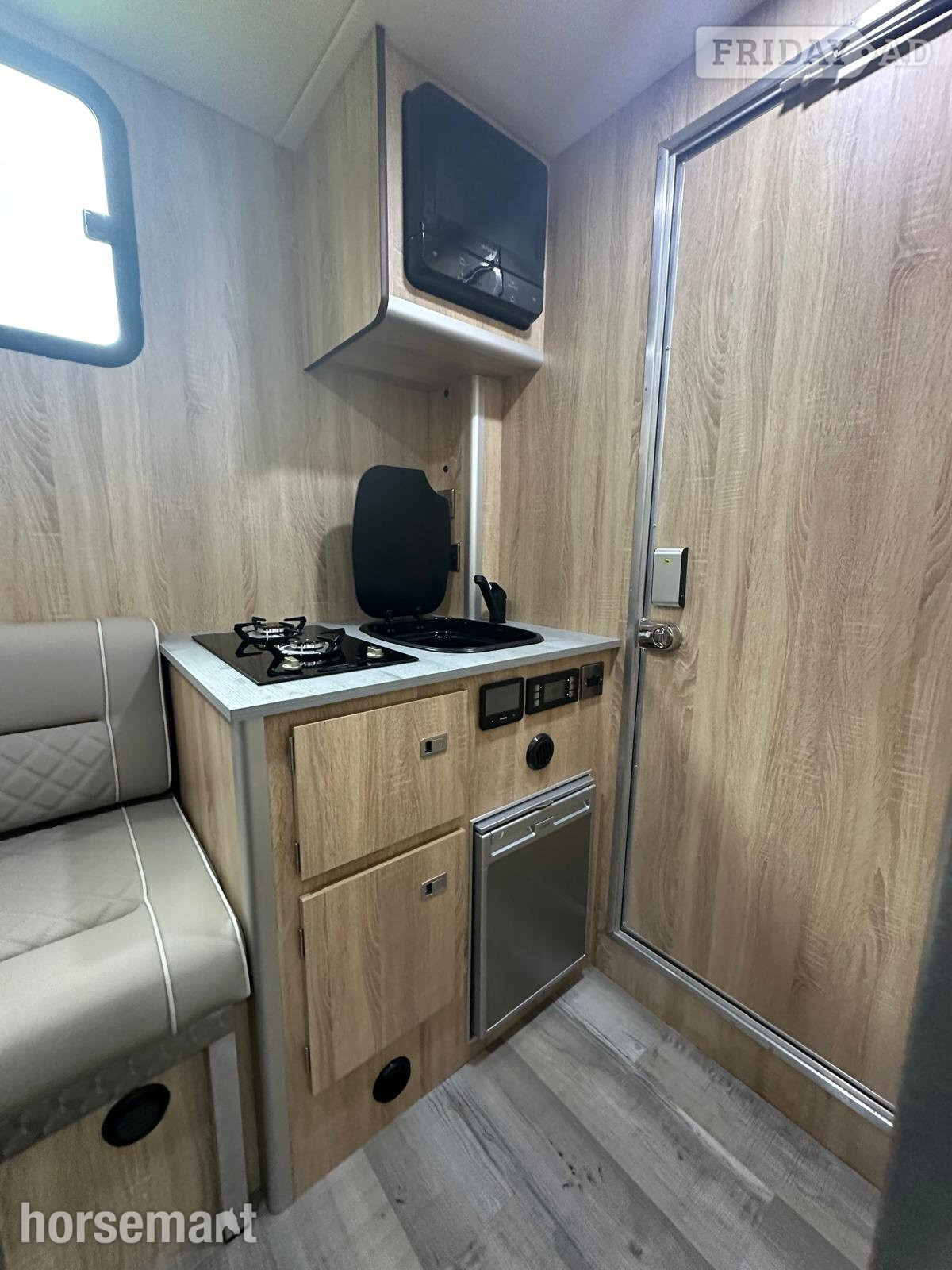 Bretherton Relay Citroen Horsebox - Trailers & Horseboxes in Chorley