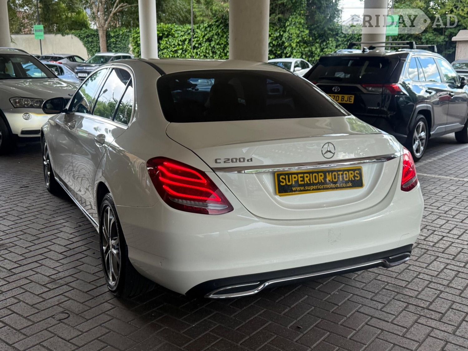 [ berth ]Mercedes-Benz C Class