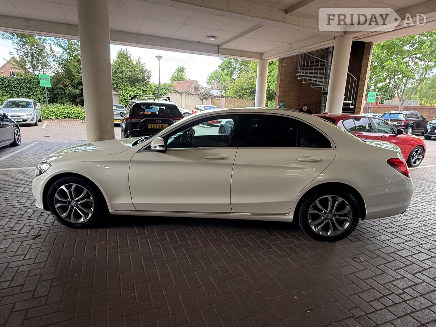 Mercedes-Benz C Class 2016 - Cars in Staines
