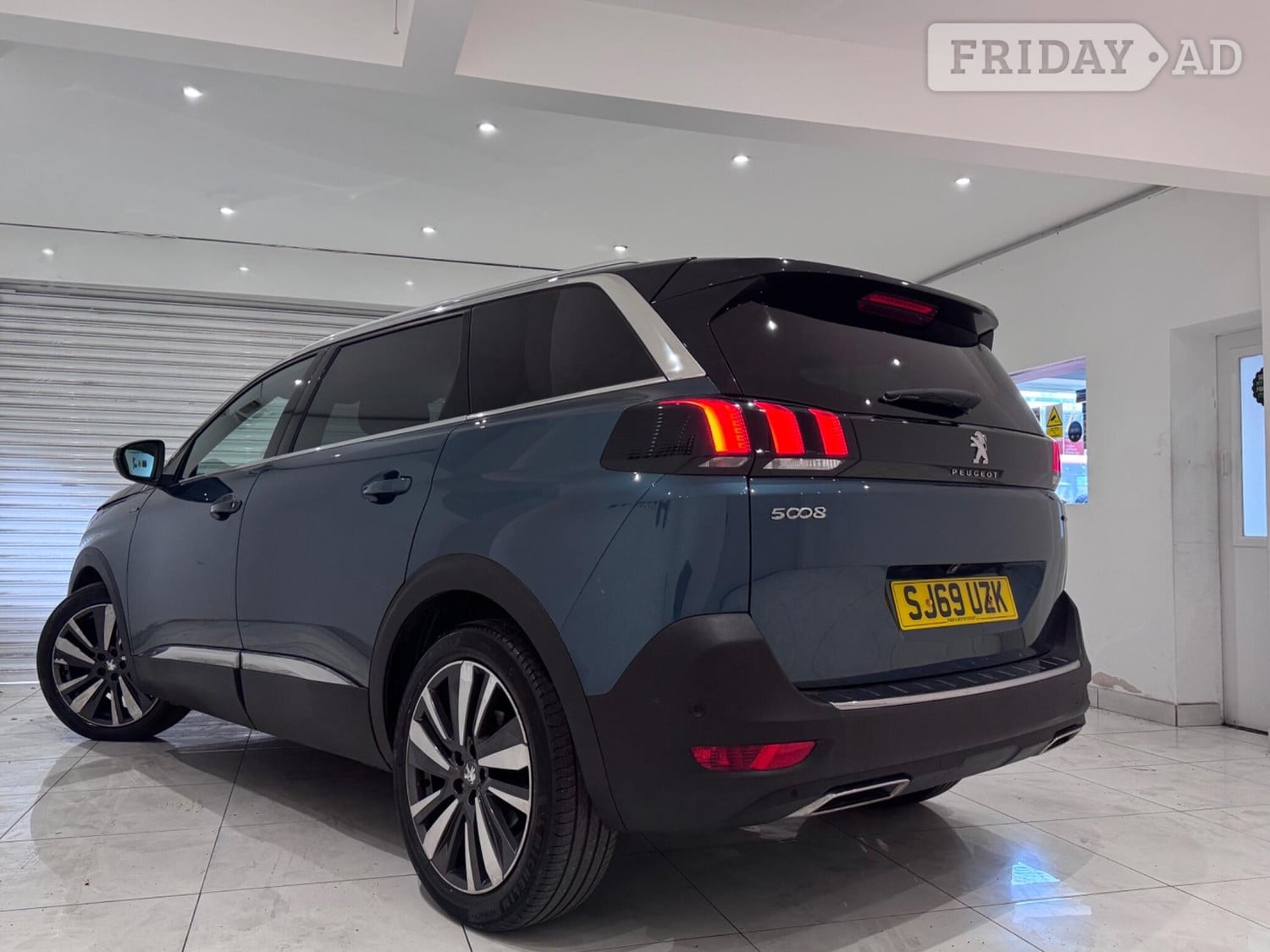 Peugeot 5008 2019 - Cars