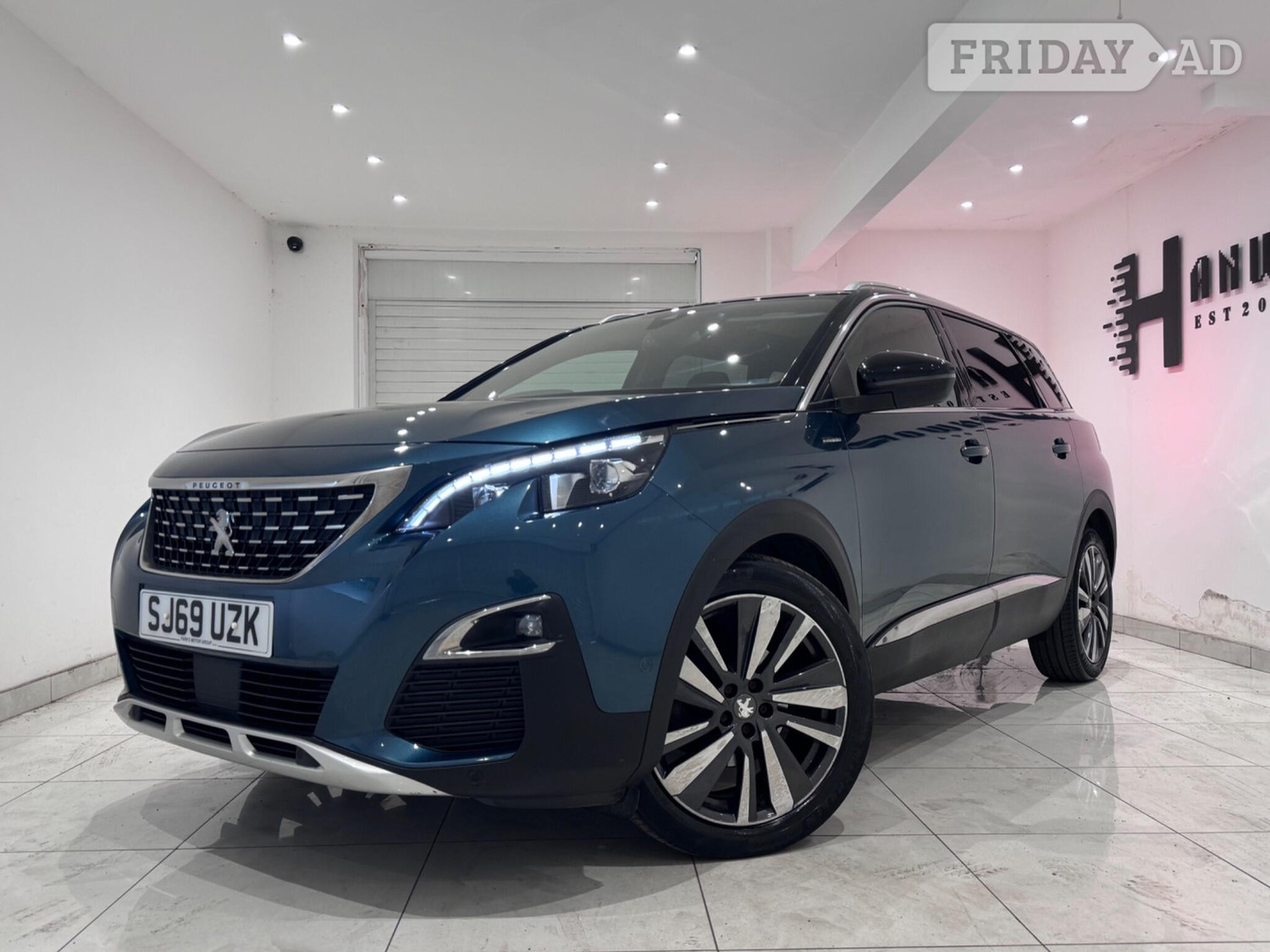 Peugeot 5008 2019 - Cars in Hounslow