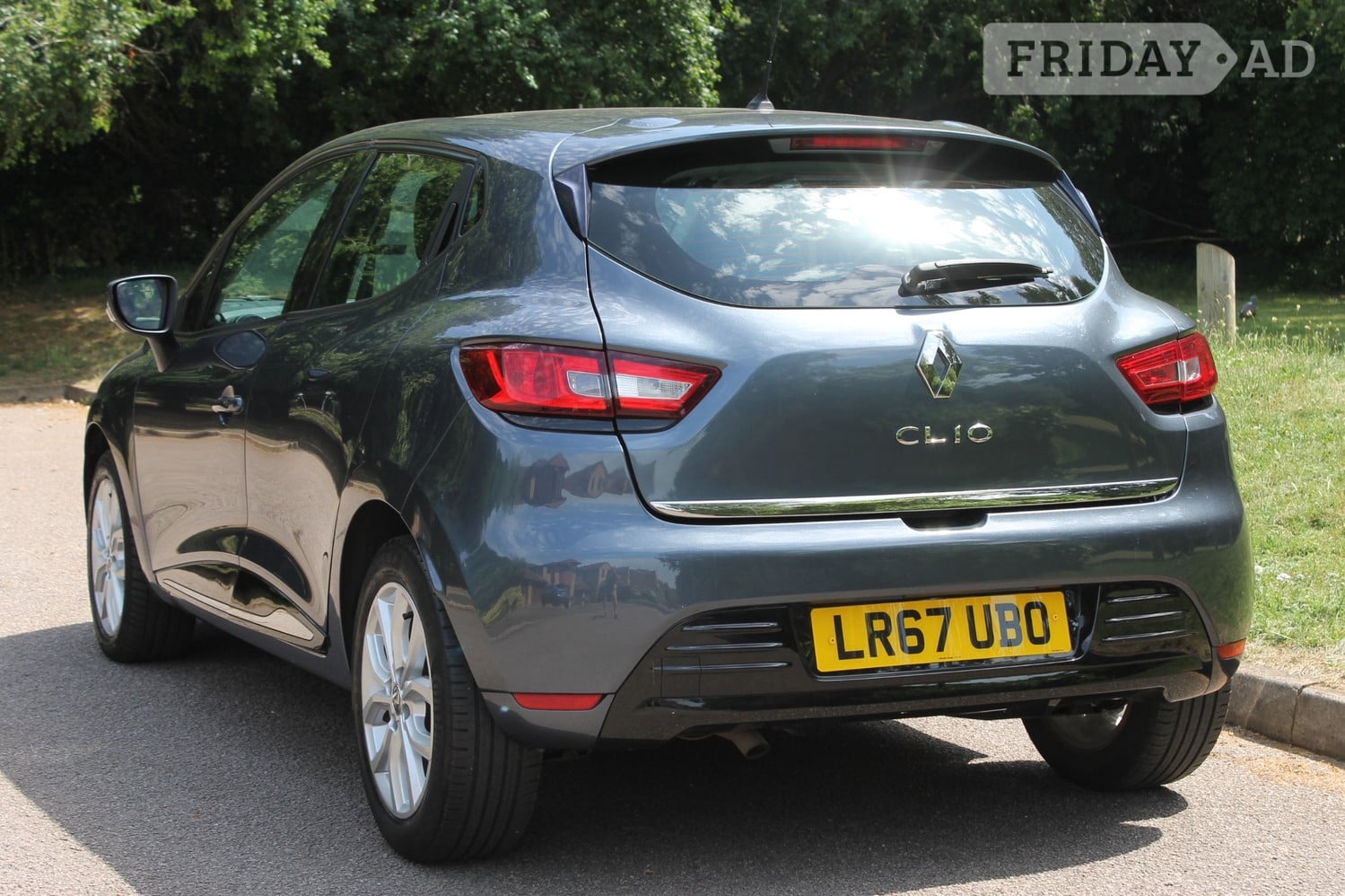 [ berth ]Renault Clio