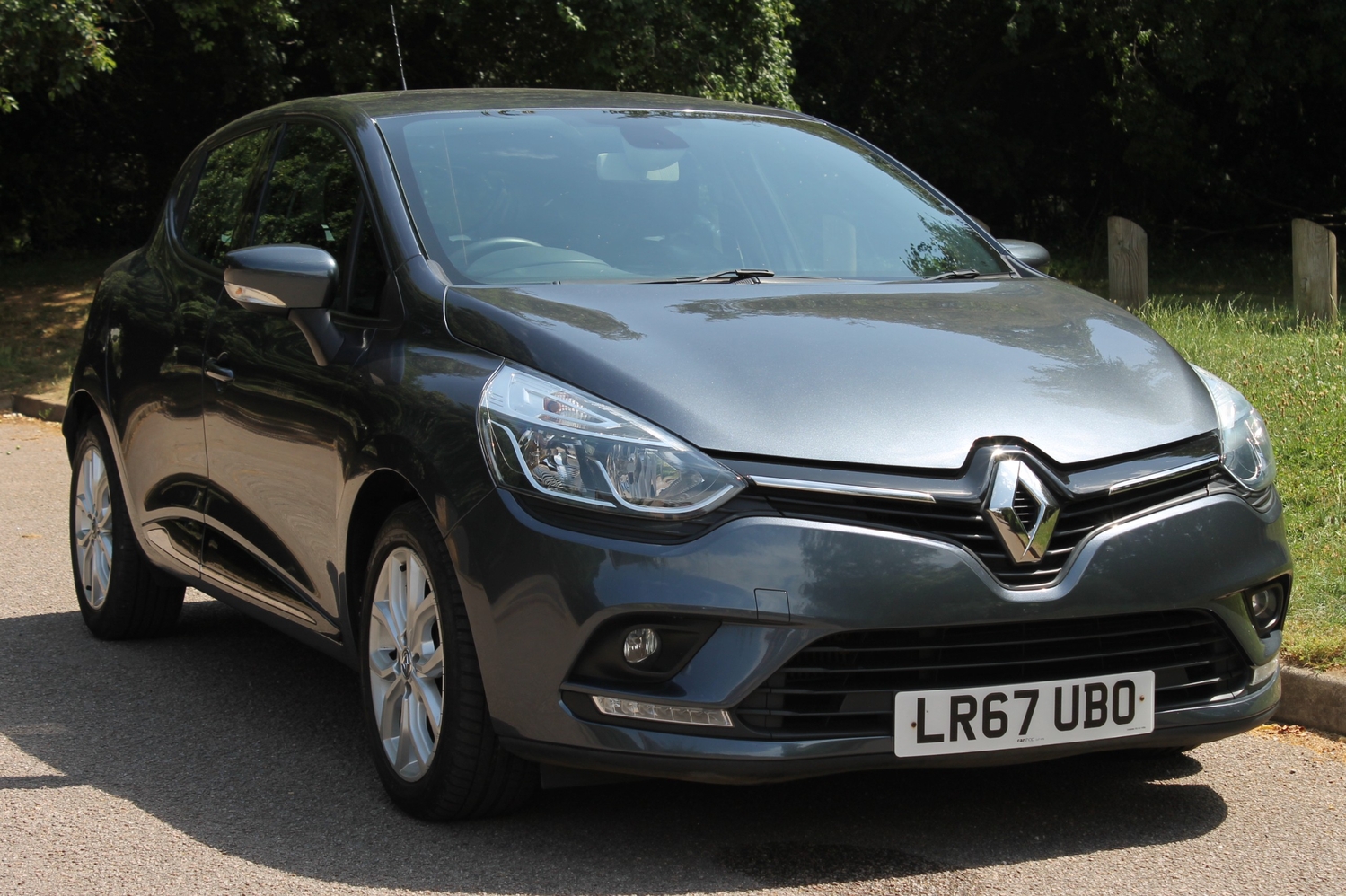 Renault Clio 2017 - Cars