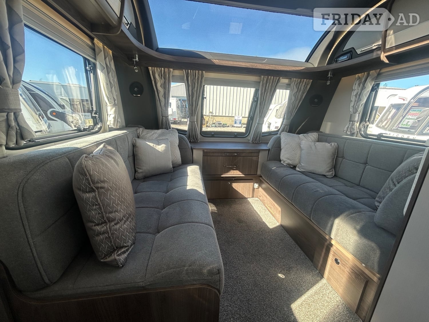 Coachman Laser 2021 - Motorhomes & Caravans