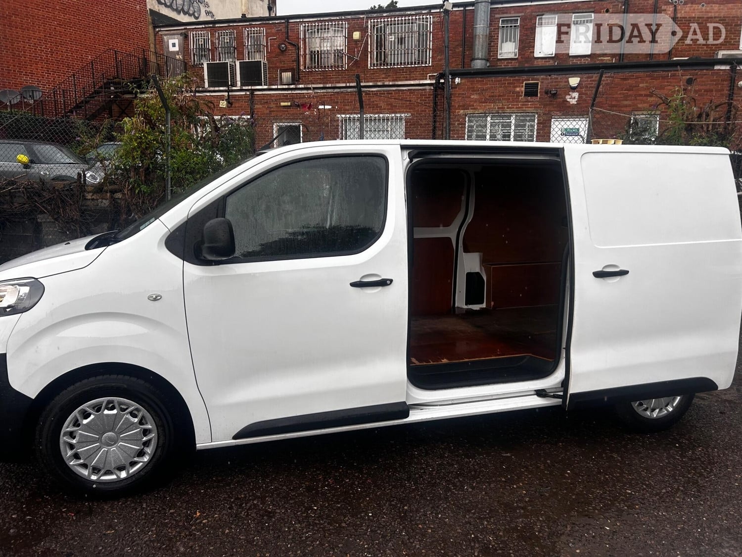 Peugeot Expert 2017 - Vans & Commercial Vehicles in Rochester