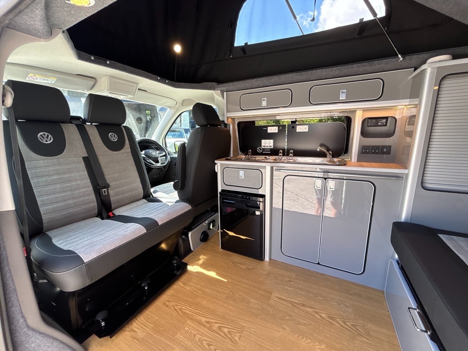 Volkswagen Transporter T32 2023 - Motorhomes & Caravans