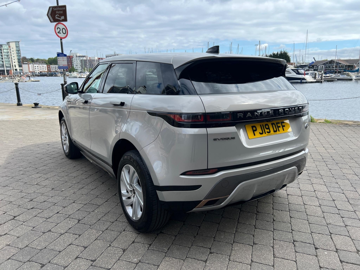 Land Rover Range Rover Evoque 2019 - Cars in Braintree