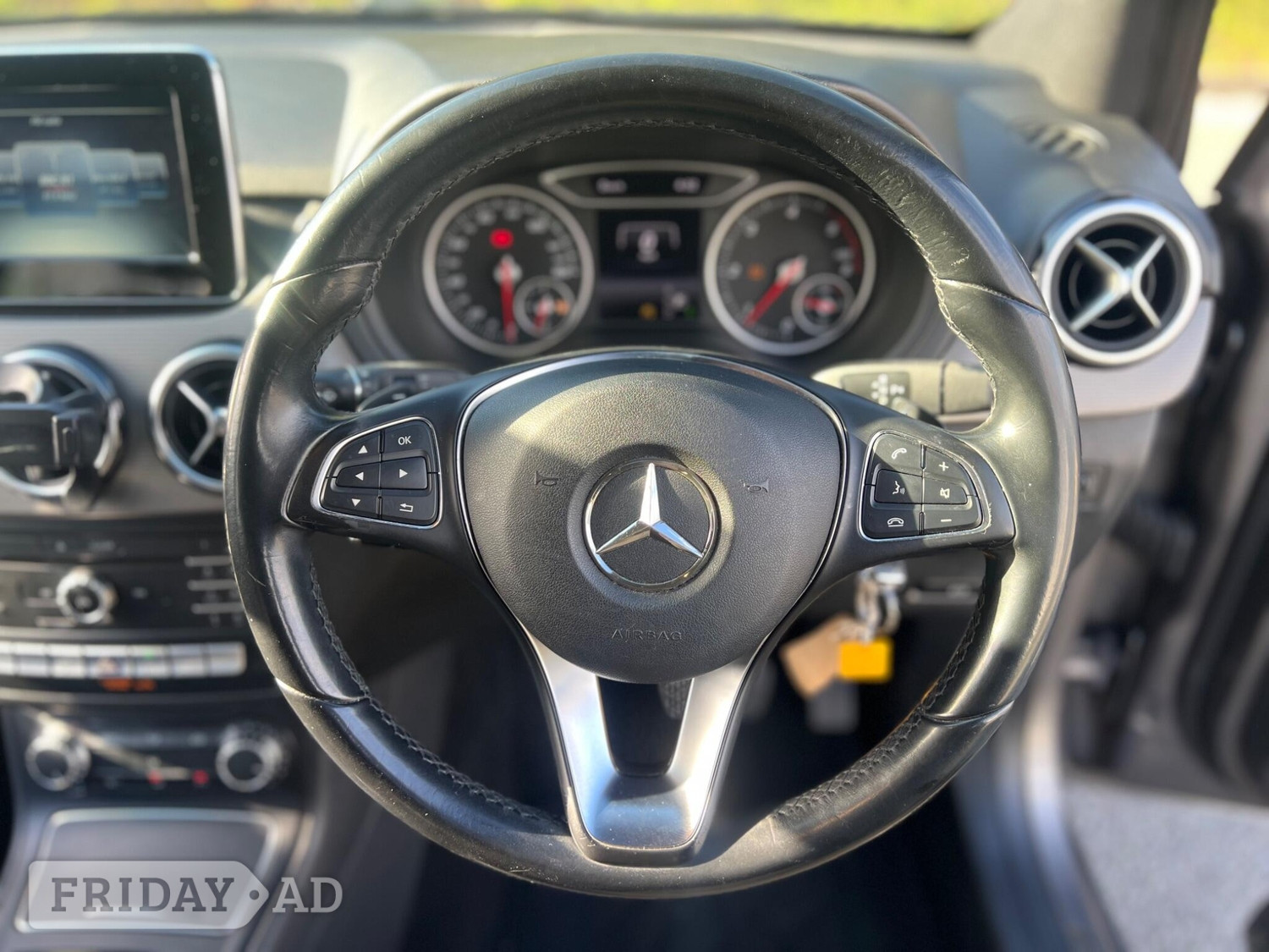 Mercedes-Benz B Class 2015 - Cars