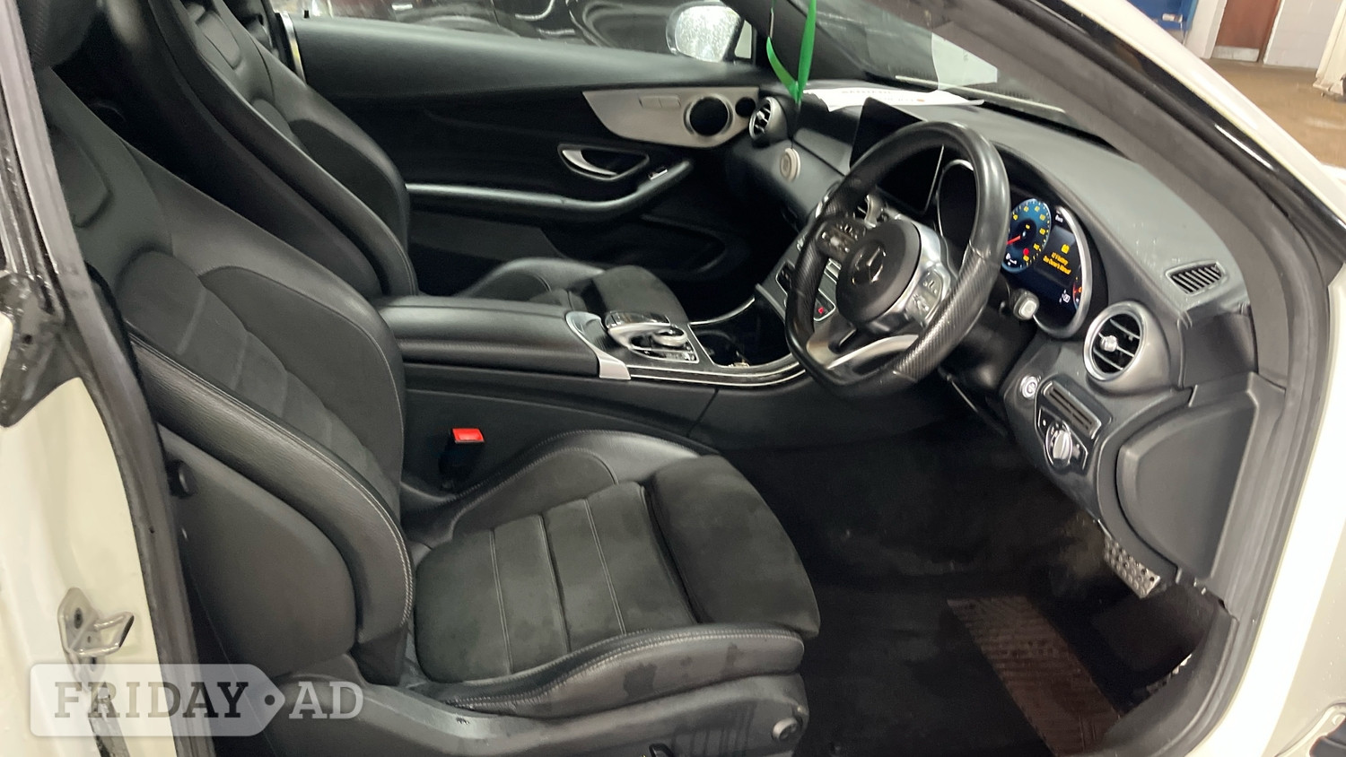 [ berth ]Mercedes-Benz C Class