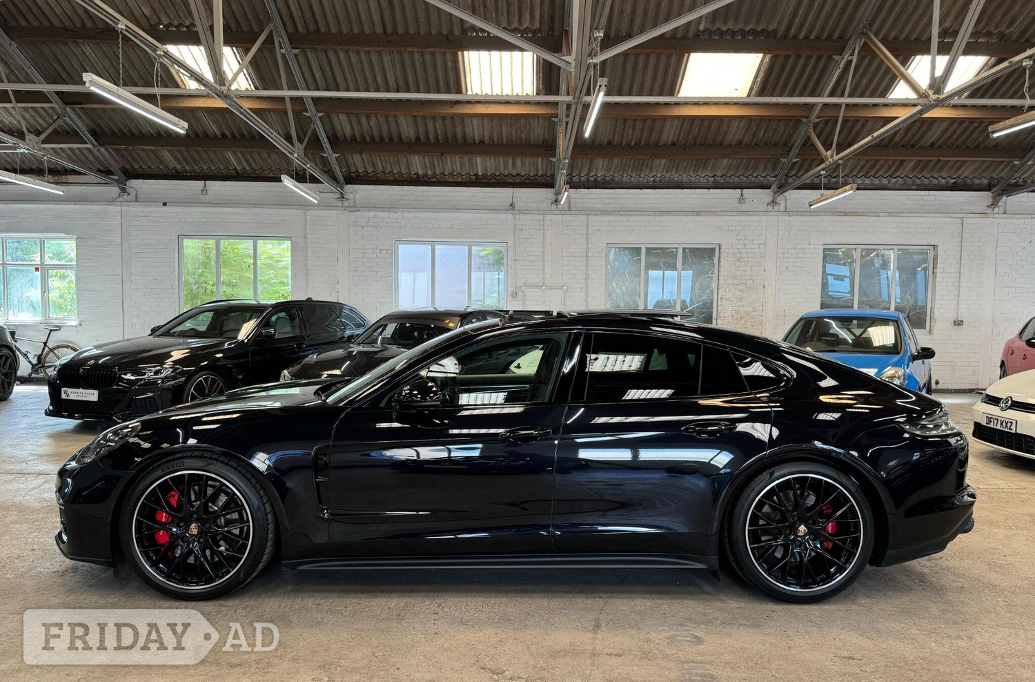Porsche Panamera Warwick