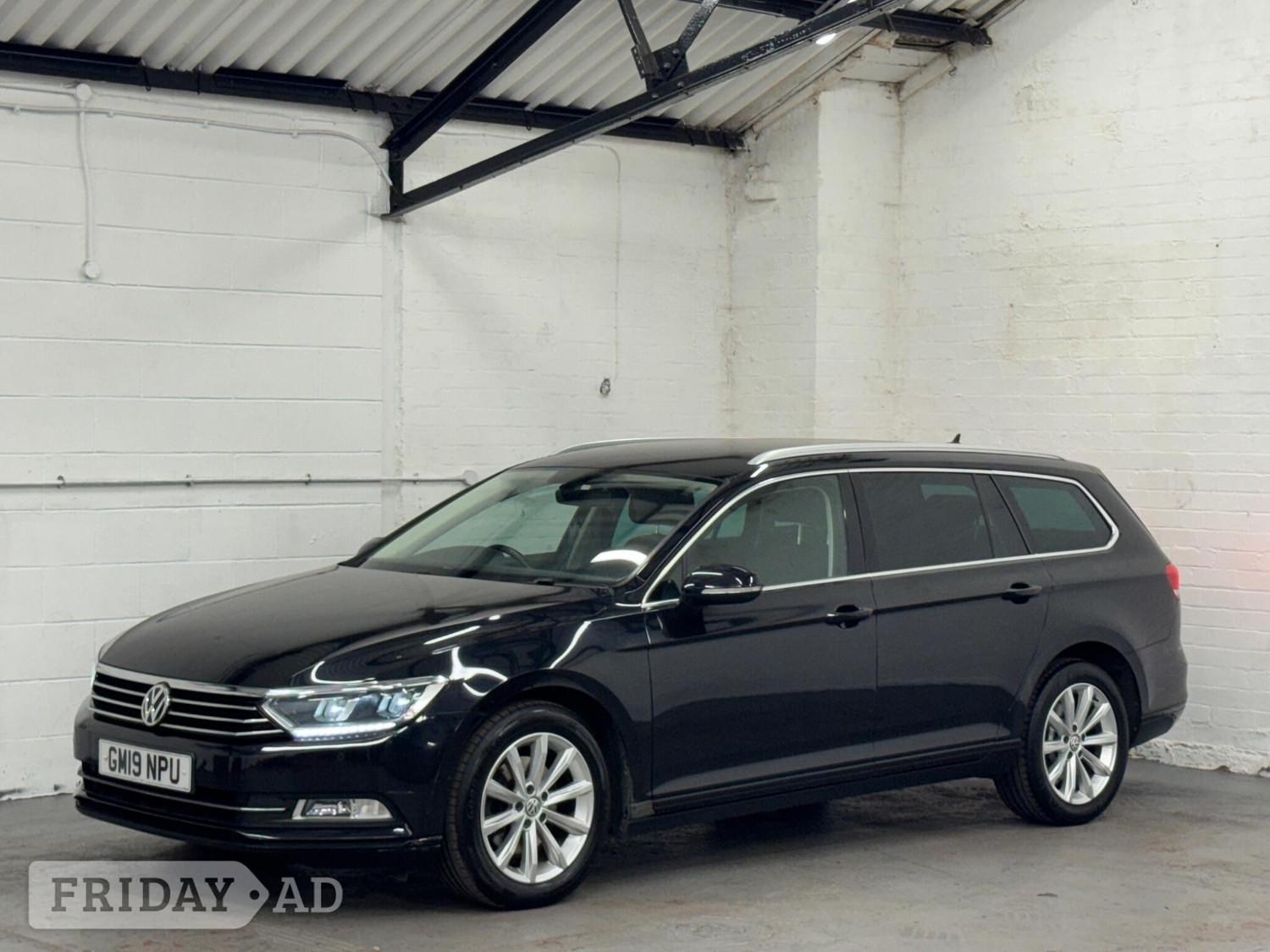 Volkswagen Passat 2019 - Cars