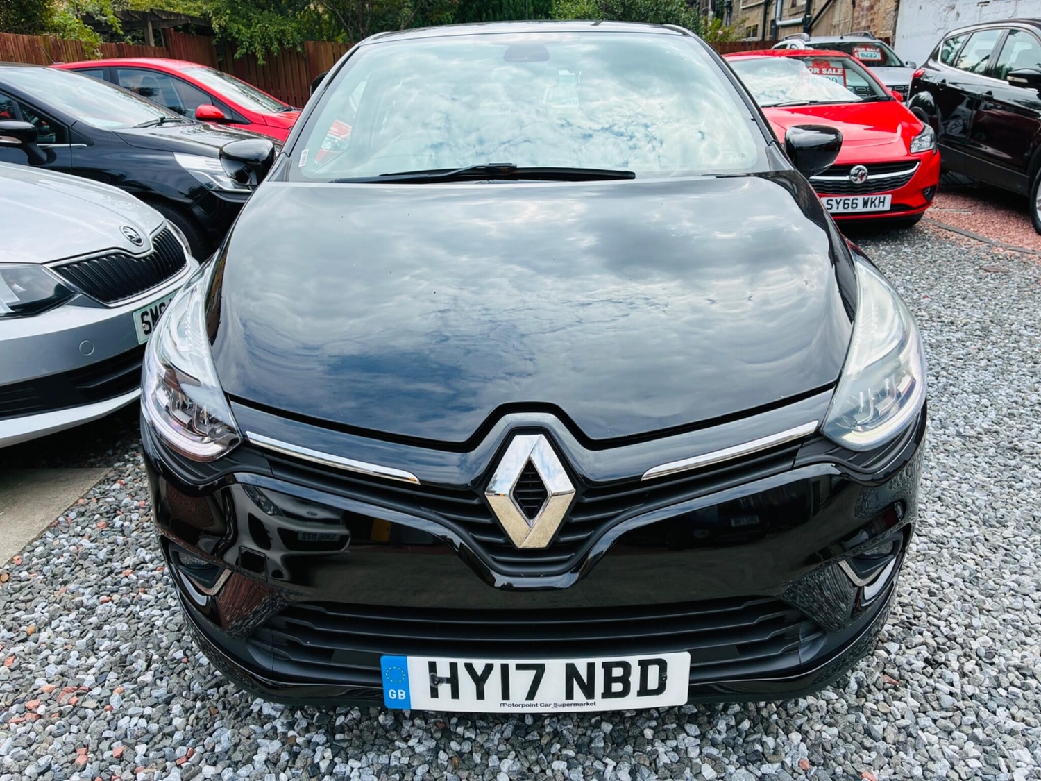[ berth ]Renault Clio