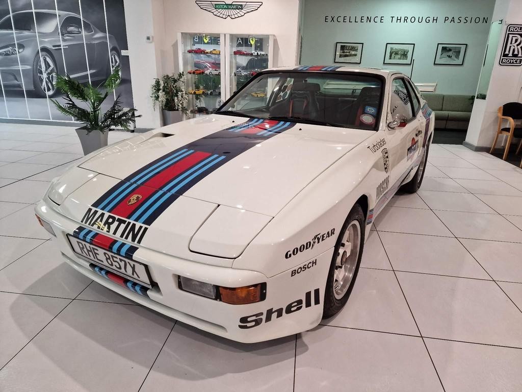 [ berth ]Porsche 924