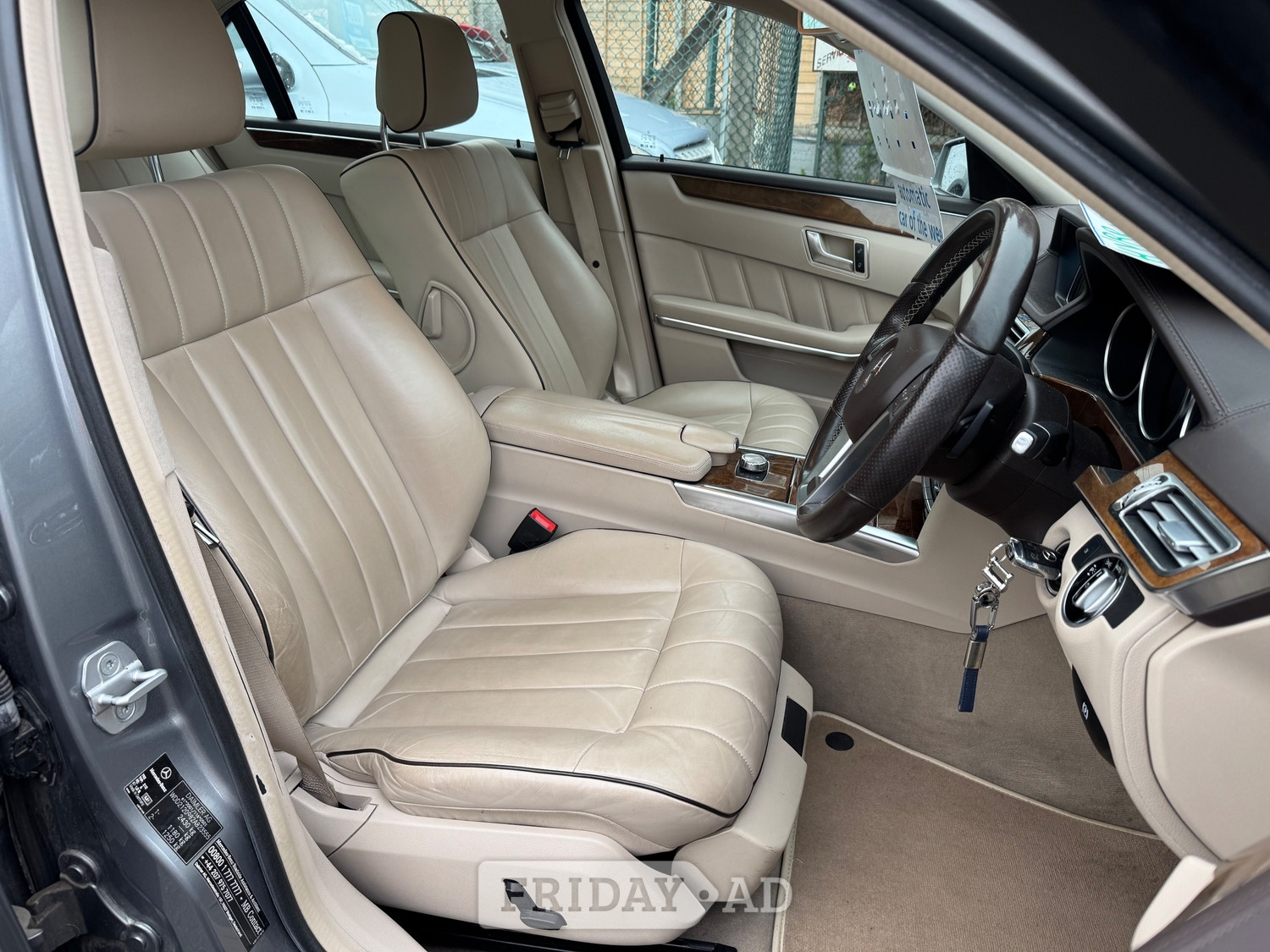 [ berth ]Mercedes-Benz E Class
