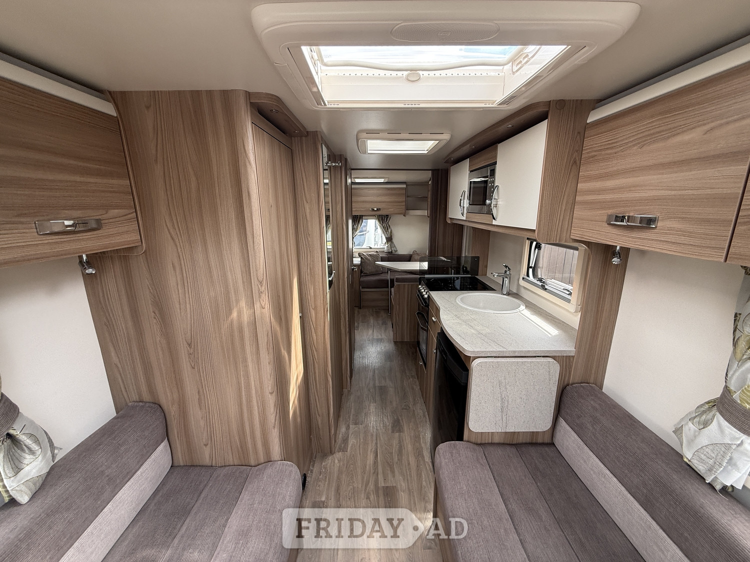 [6 berth ]Swift Classic Danette