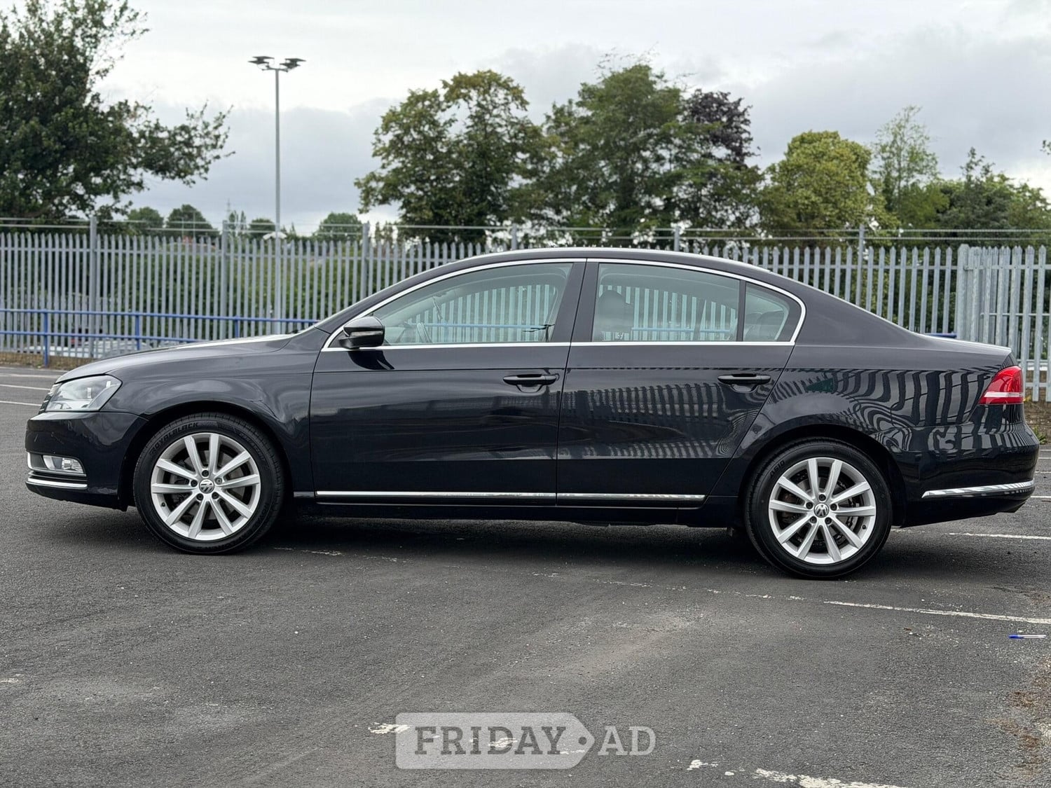 Volkswagen Passat 2014 - Cars