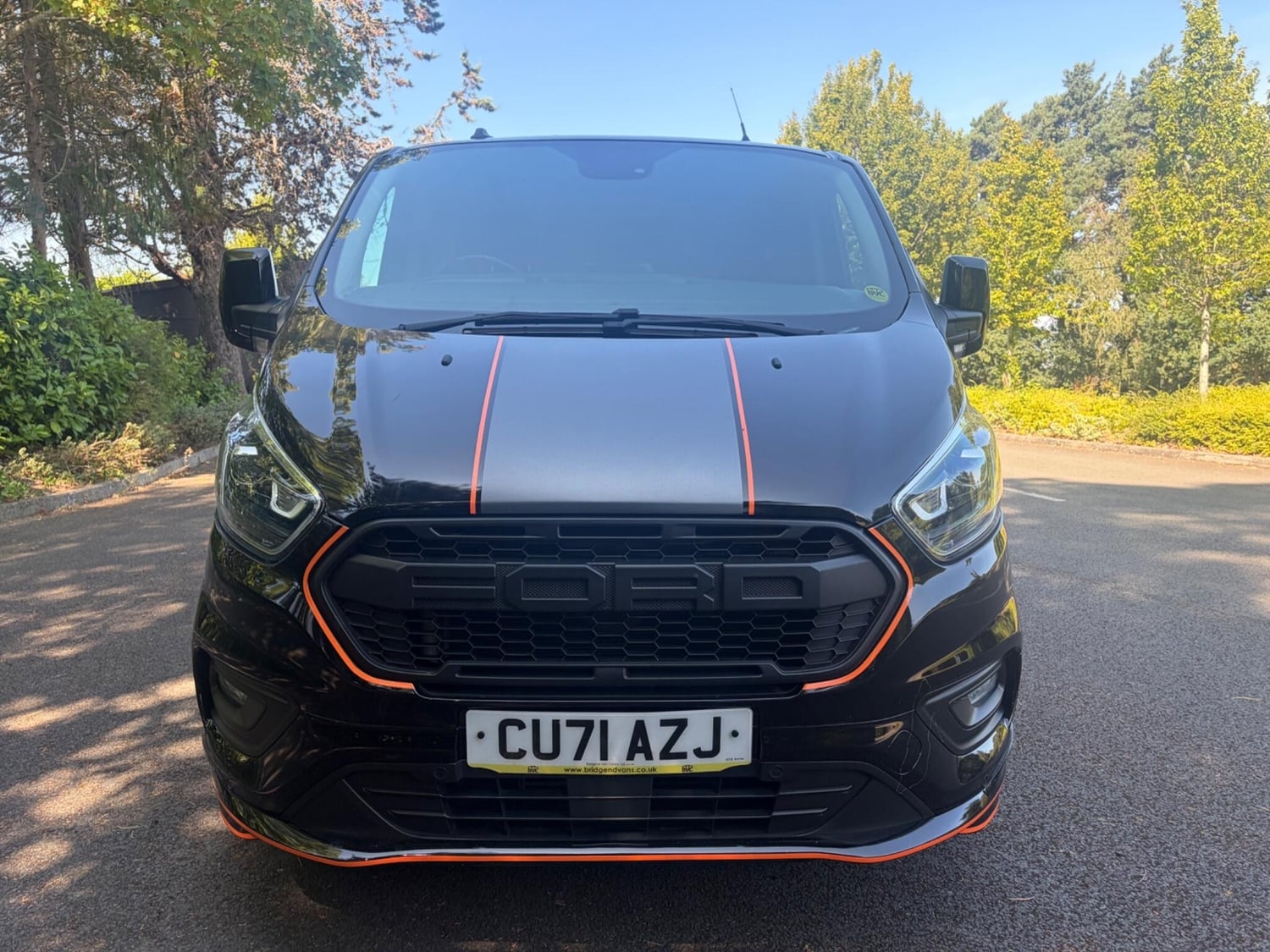 Ford Transit Custom Hook