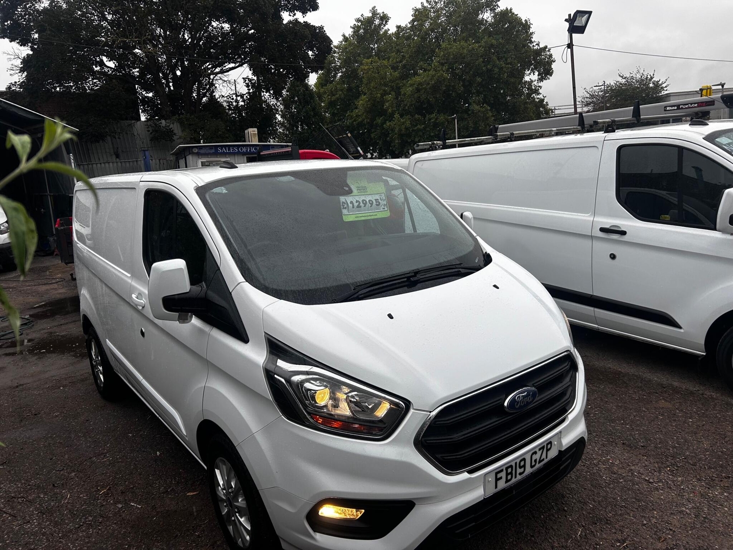 Ford Transit Custom 2019 - Vans & Commercial Vehicles