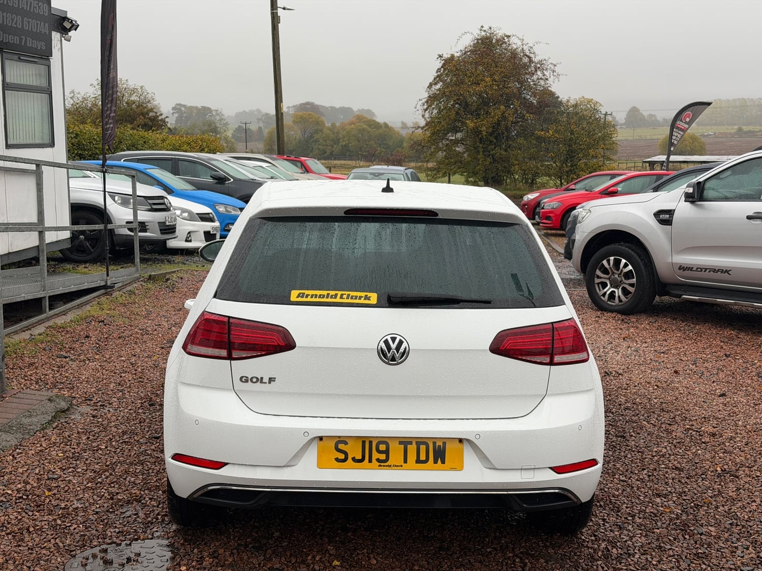 Volkswagen Golf 2019 - Cars