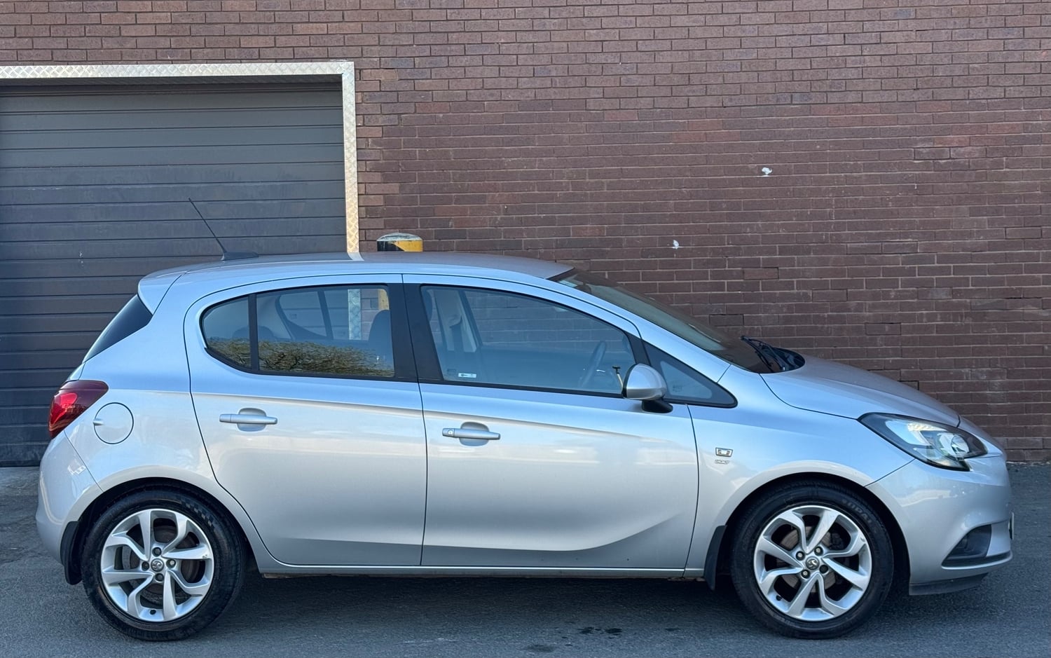[ berth ]Vauxhall Corsa