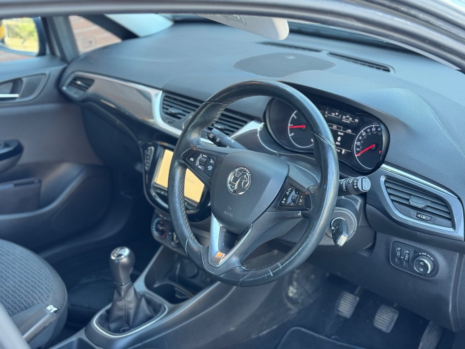 Vauxhall Corsa 2015 - Cars in Ashford