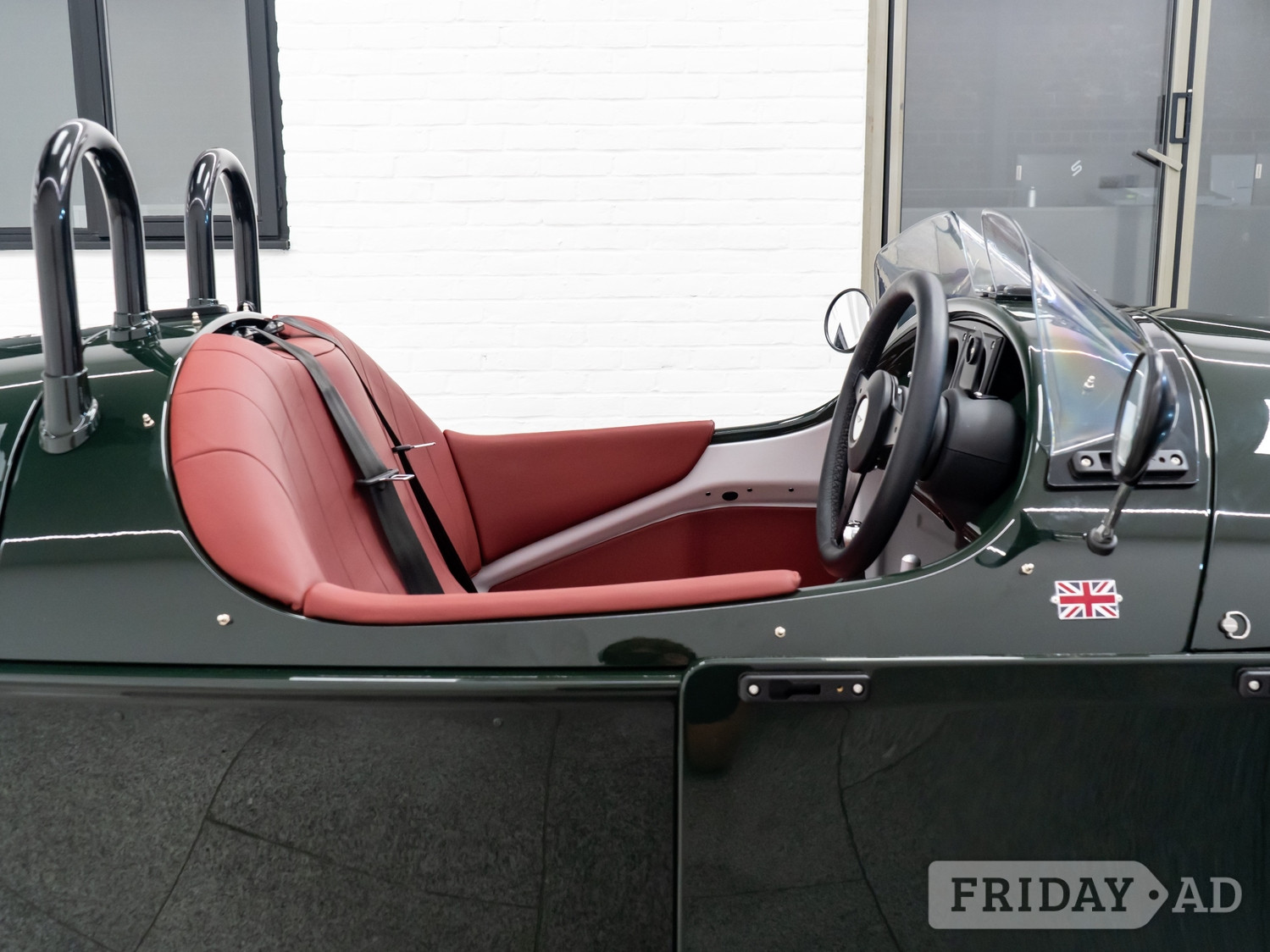 Morgan Super 3 2023 - Cars