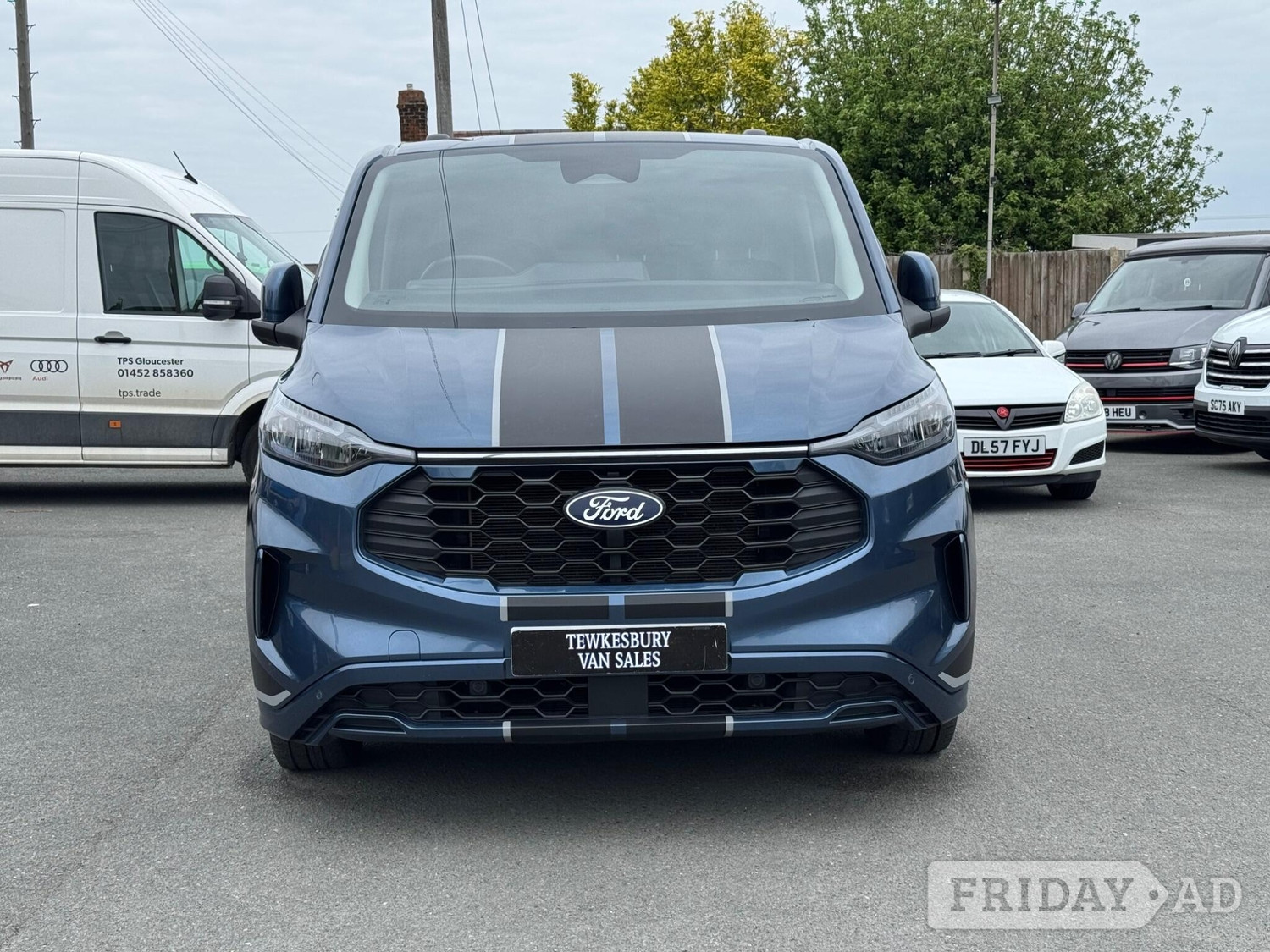 Ford Transit Custom 2024 - Vans & Commercial Vehicles