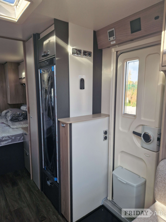 [4 berth ]Swift Conqueror Grande 645