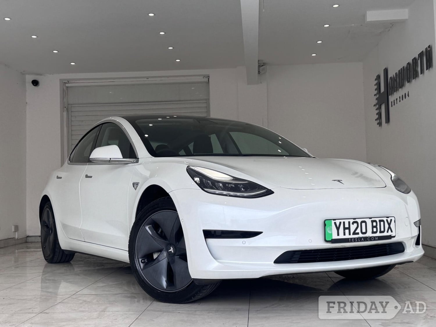 Tesla Model 3 2020 in Hounslow