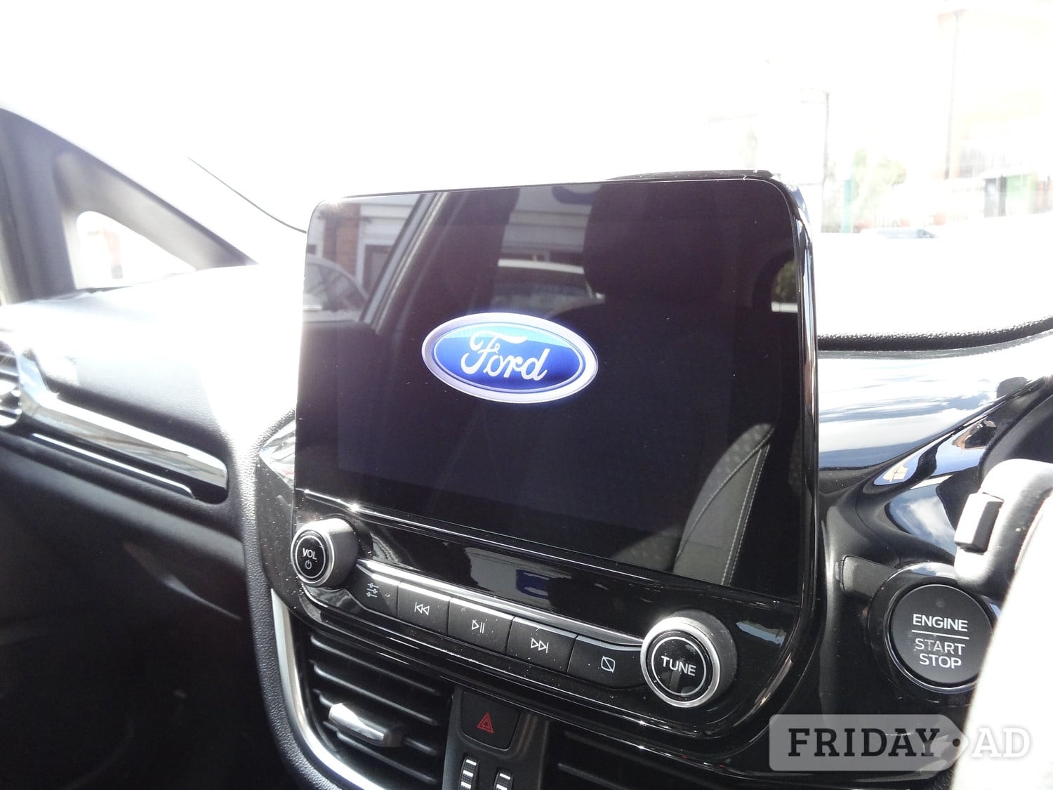 [ berth ]Ford Fiesta