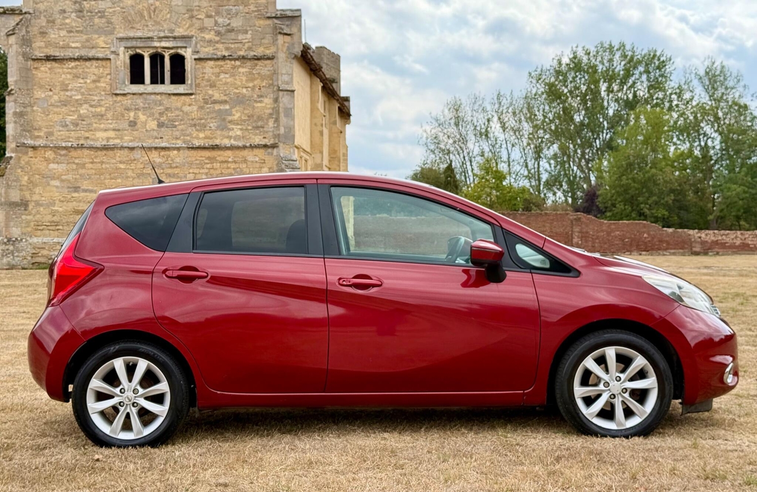 [ berth ]Nissan Note